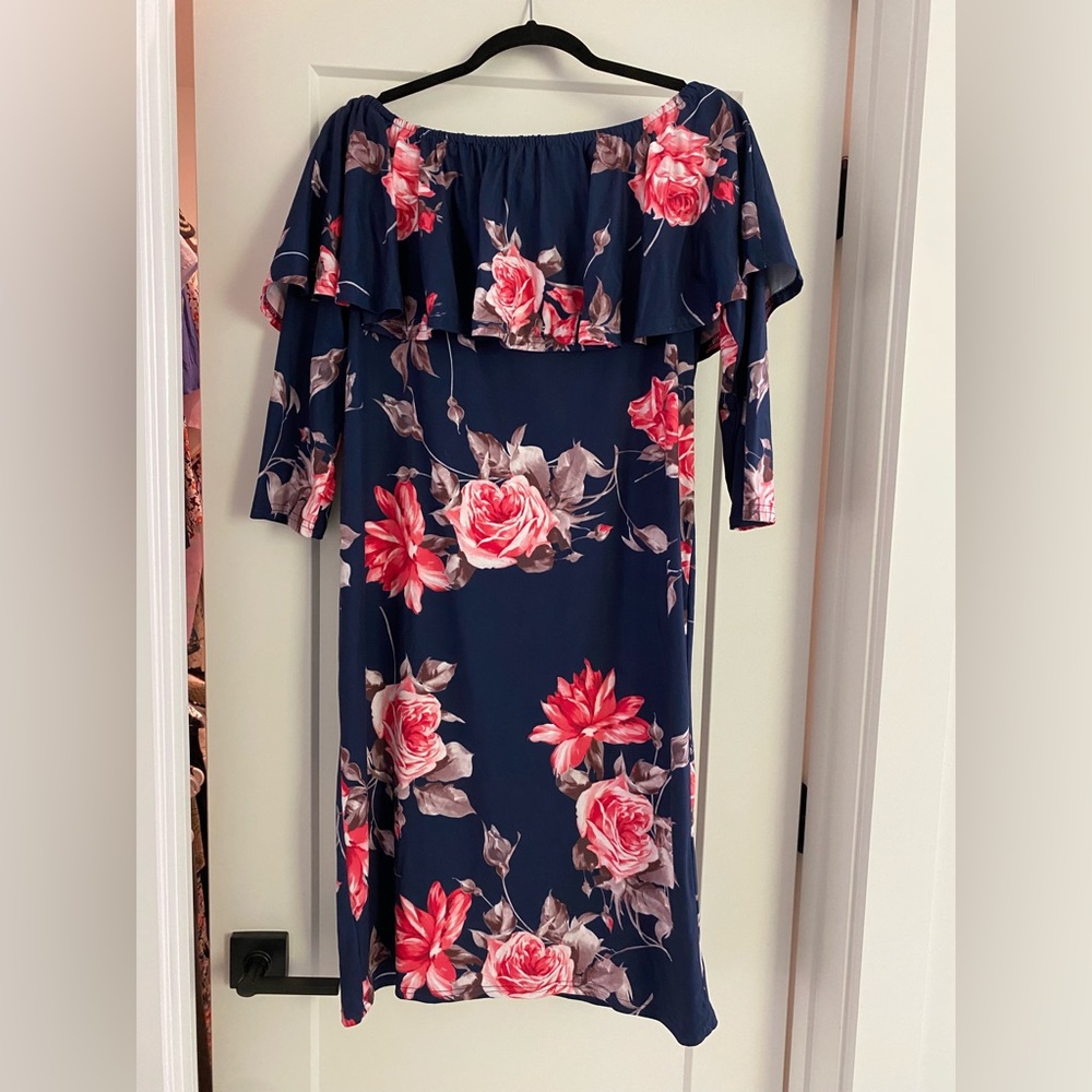 Miss Qee maternity dress navy with pink flowers Large